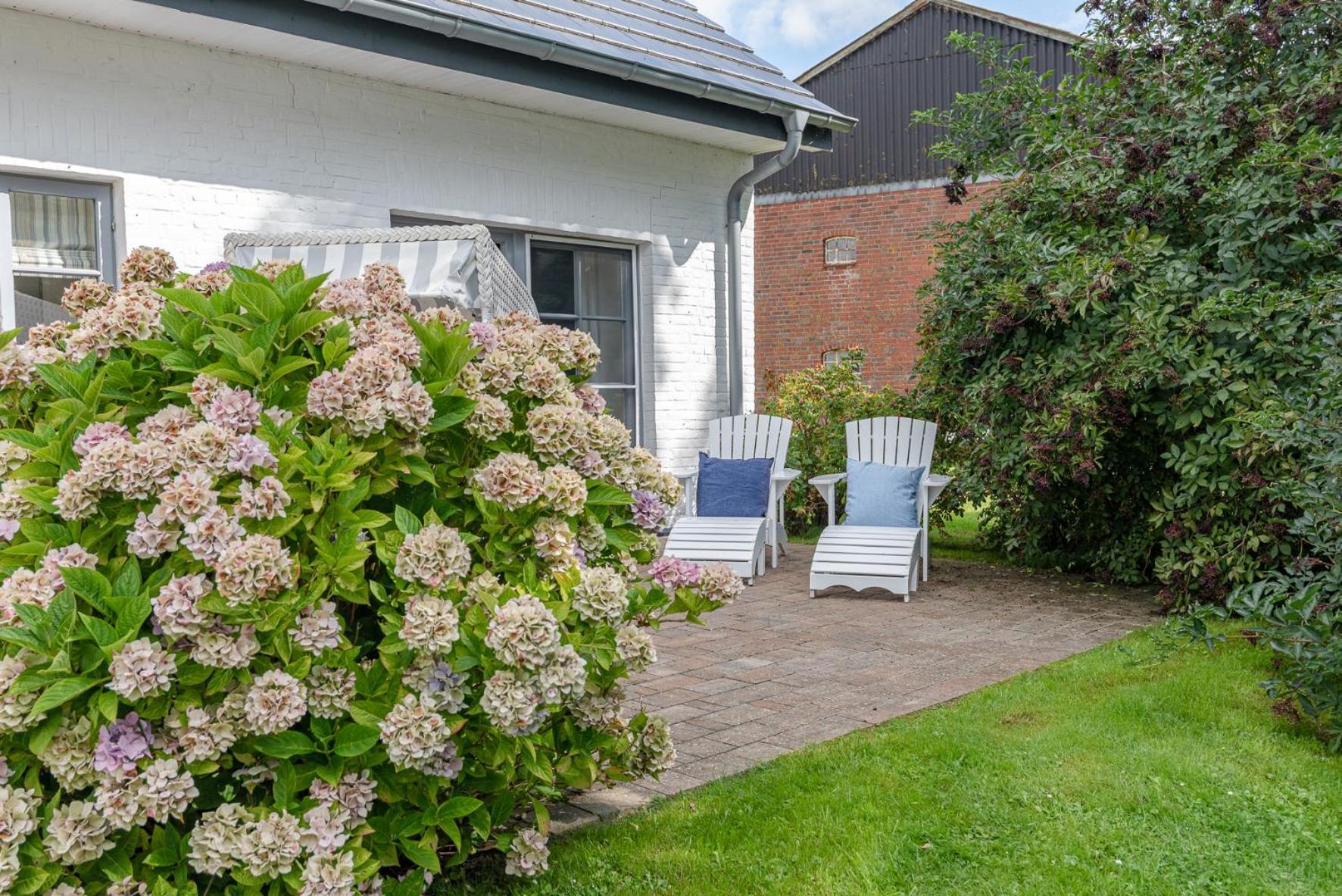 Huus Leeftalich Villa Alkersum Buitenkant foto